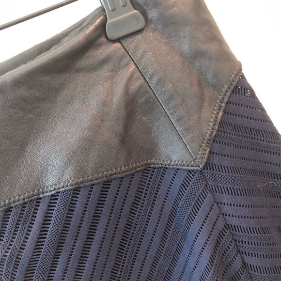 Rag & Bone Black And Navy Mini Skirt Size 2 - Picture 3 of 16